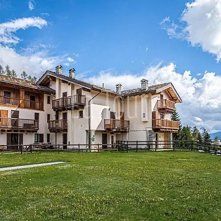 House In The Mountains Near The Slopes Hébergement de vacances *