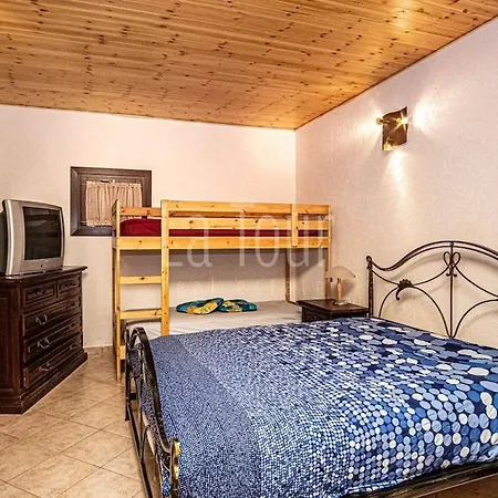 House In The Mountains Near The Slopes Brusson