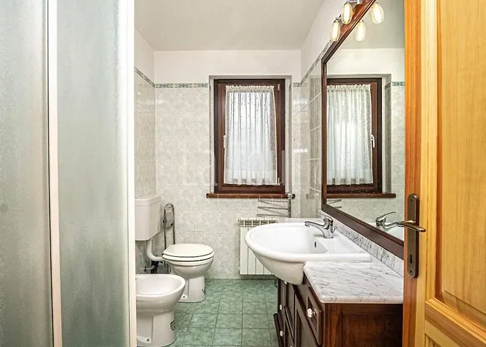 House In The Mountains Near The Slopes Hébergement de vacances